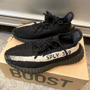 Men’s Yeezys size 7